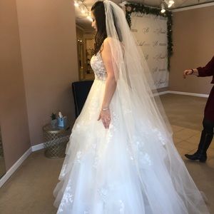 TONI FEDERICI Wedding Veil *BRAND NEW*